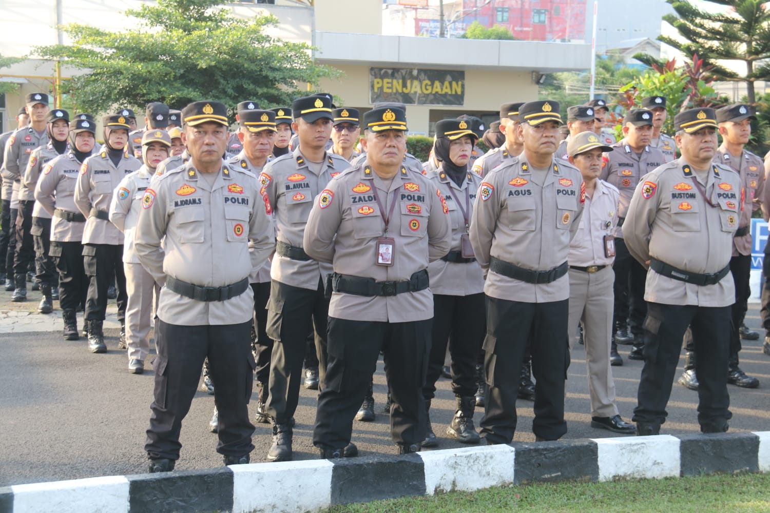 Dirresnarkoba Ini Arahannya : Siap Siaga Dalam Melaksanakan Tugas ,Bijak Bermedsos ,Putuskan Mata Rantai Narkoba