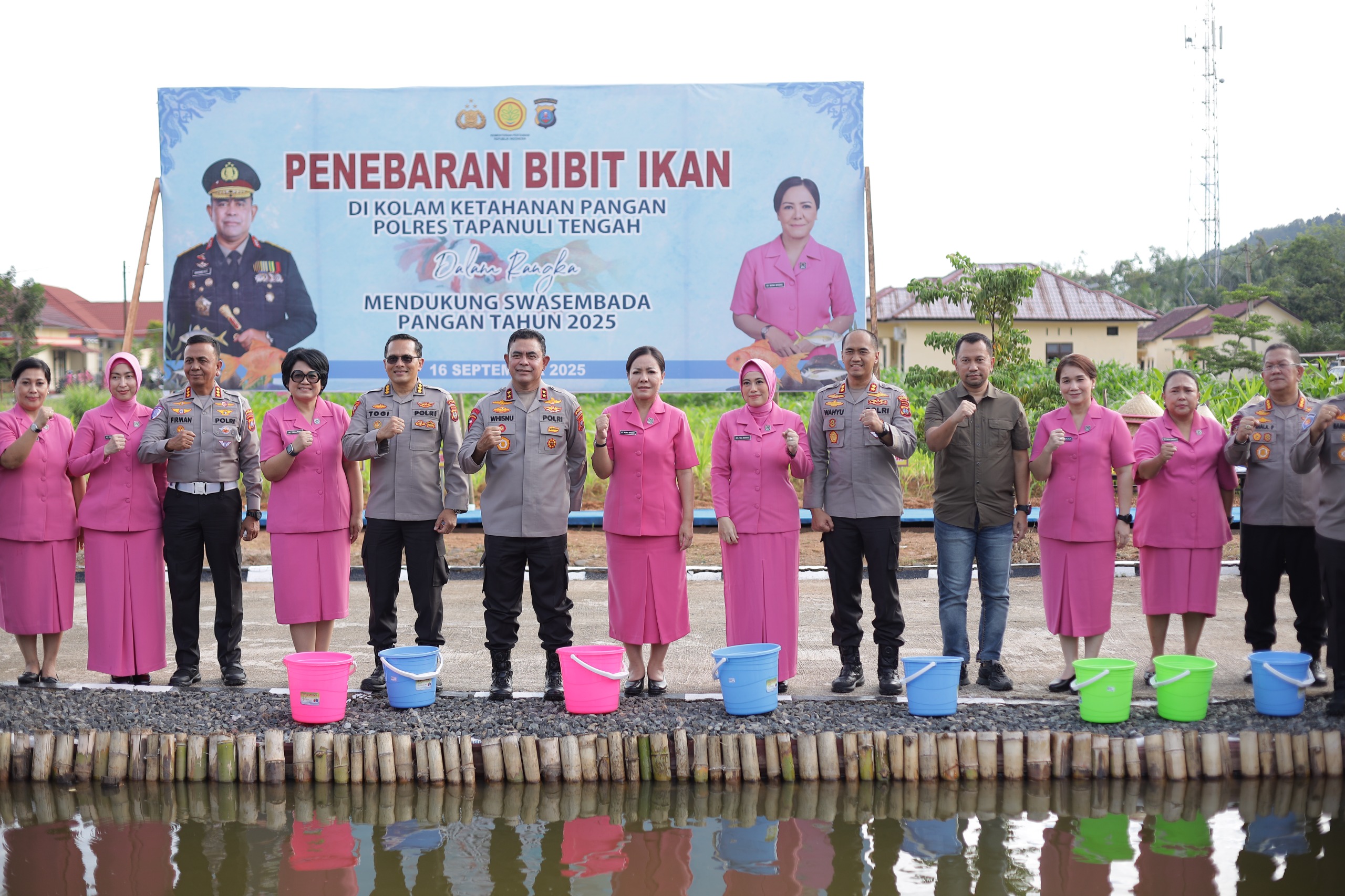 Kunjungi Polres Tapteng Kapolda Sumut Tebar Bibit Ikan