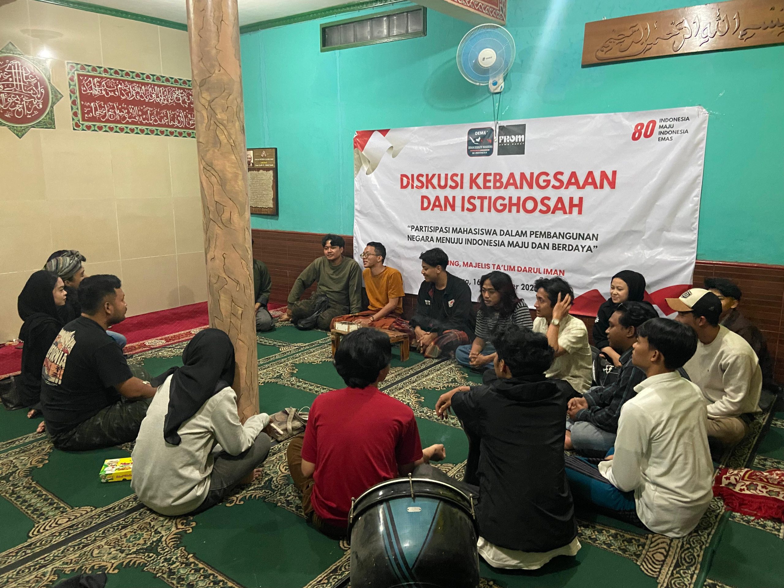 Front Mahasiswa Jawa Barat (FROM Jabar) Bersama DEMA PTKIN Gelar Diskusi dan Istighosah Kebangsaan Di Bandung : Dorong Investigasi Independen dan Perhatian terhadap Guru Honorer