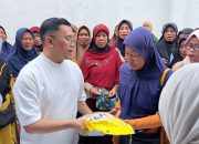 Hendra Ciho dan Yayasan Hanjuang Putra Kembali Salurkan Bantuan Sembako untuk Warga Kurang Mampu