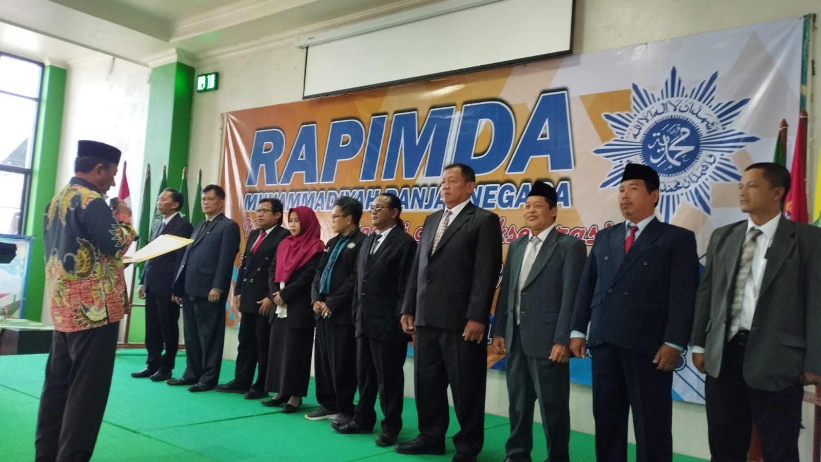 Rapimda PDM, Lantik dan Serahkan SK LBHAP Muhamadiyah Banjarnegara Rapimda PDM, Lantik dan Serahkan SK LBHAP Muhamadiyah Banjarnegara