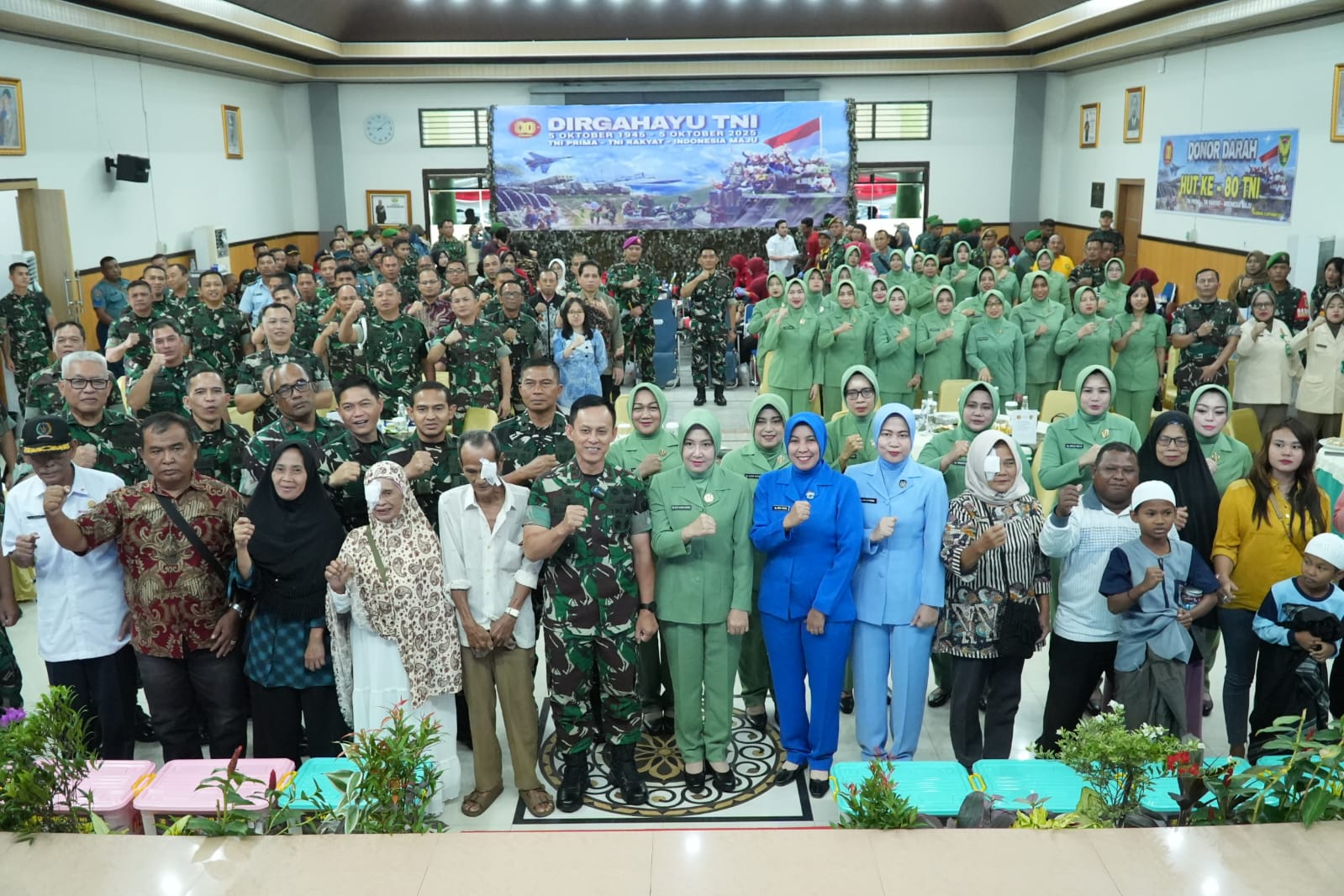 HUT ke-80 TNI ,Lanal Palembang Mengadakan Bakti Kesehatan di Makesdam II/Sriwijaya