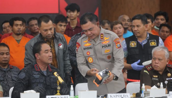 Polda Sumut Musnahkan Barang Bukti Narkoba Dengan Nilai Fantastis, Selamatkan Lebih dari Jutaan Jiwa Polda Sumut Musnahkan Barang Bukti Narkoba Dengan Nilai Fantastis, Selamatkan Lebih dari Jutaan Jiwa