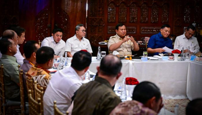 Prabowo Perintahkan Perbaikan Seluruh Program MBG Imbas Kejadian Ribuan Anak Sekolah Keracunan 