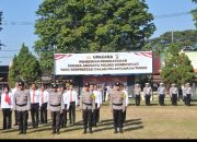 Kapolres Bondowoso Berikan Penghargaan Kepada 18 Anggota Berprestasi