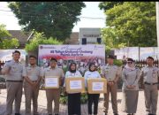Pembagian Hadiah Lomba 17-an dan Fashion Show Pakaian Adat