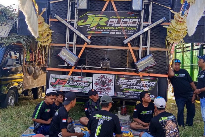 Salon Horeq Desa Sukosari,ikut Meriahkan Karnaval di Desa Bades