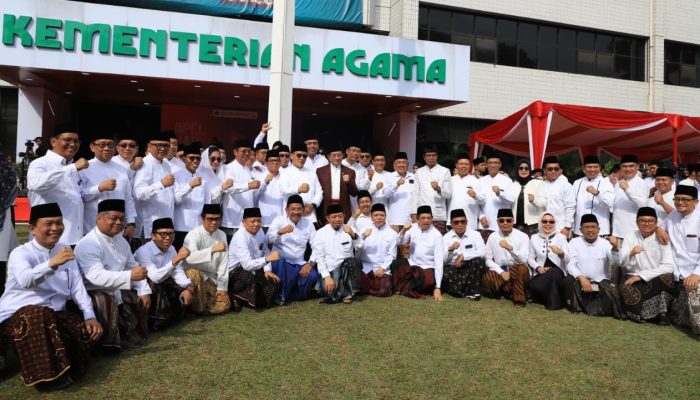 Presiden Prabowo Berikan Perhatian Khusus pada Santri dan Pesantren, Menag Sampaikan Terima Kasih