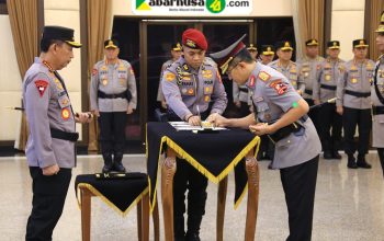 Kapolri Pimpin Sertijab Kabaintelkam  Dan Dankor Brimob Polri
