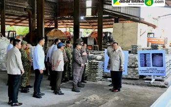 Presiden  Prabowo  Saksikan Langsung  Penyerahan Aset Barang  Rampasan Dari Tambang  Ilegal  Kepada  PT Timah