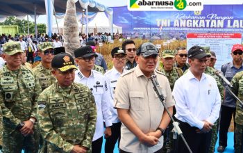 Lqmpung Utara Siap Jadi Sentra  Kedelai, Bupati Dan  Wakil Bupati  Dampingi Menhan Dan  Mentan Panen Raya Di Desa Madukoro