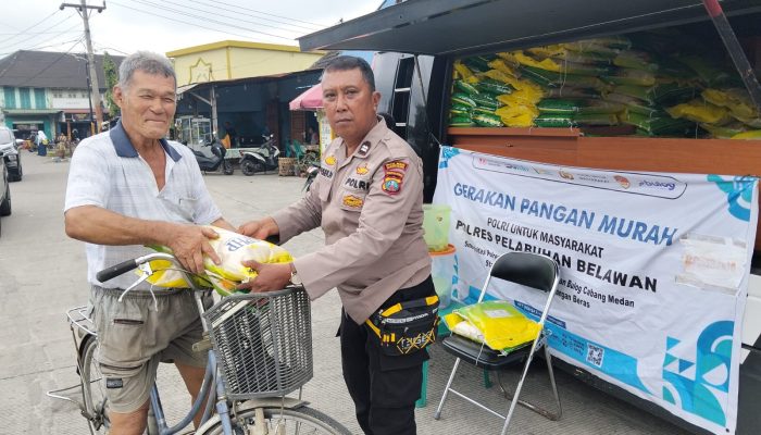 Polres Pelabuhan Belawan Gelar Gerakan Pangan Murah Polri, Jual 1 Ton Beras SPHP di Belawan II