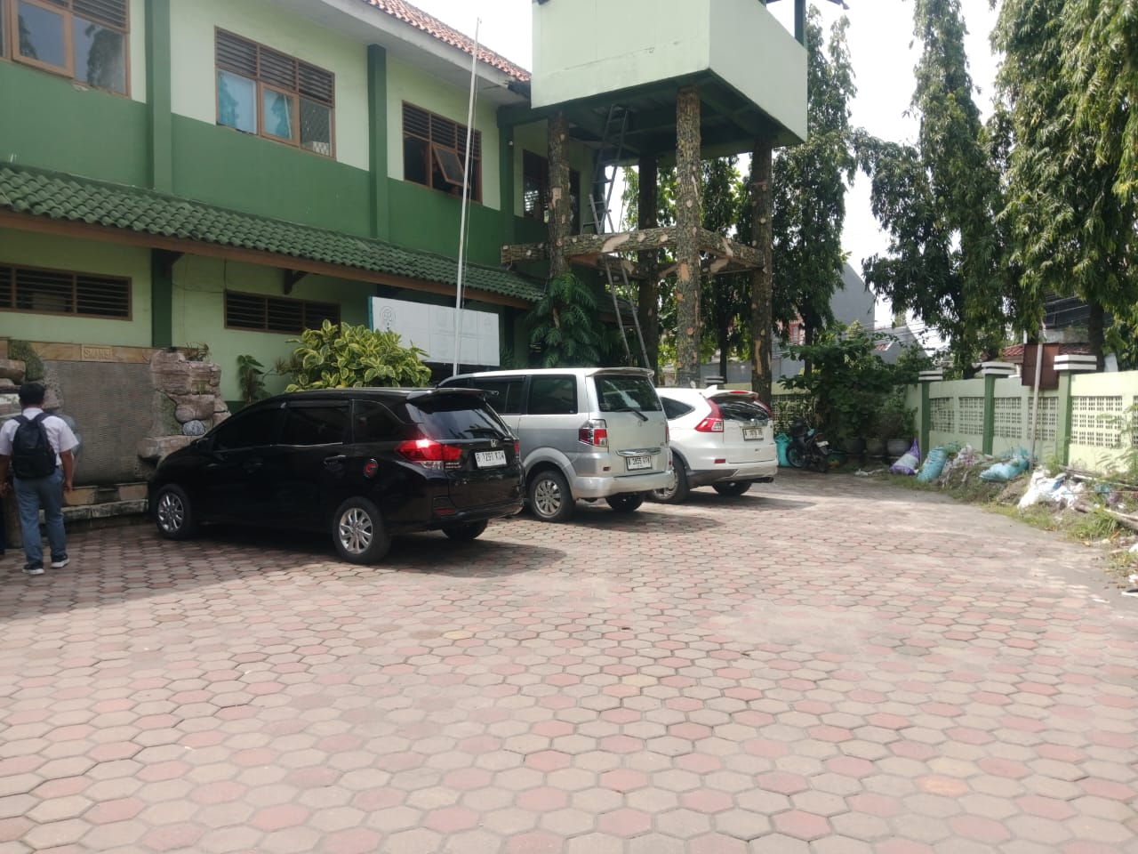 Antara Ada dan Tiada , Dimana? 362 Tablet Bantuan BOS Afirmasi Kinerja Th 2019 SMAN 3 Tambun Selatan