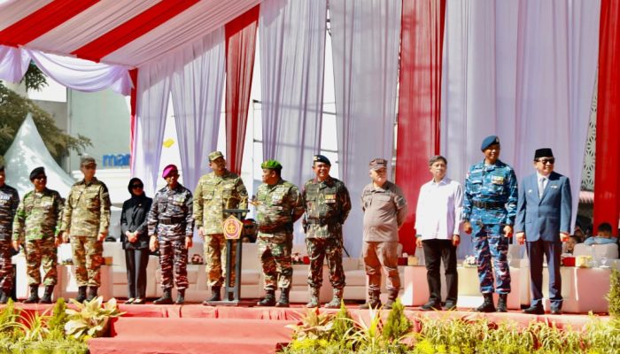 Kapolda Sumut Hadiri Upacara HUT ke-80 TNI di Lapangan Merdeka Medan