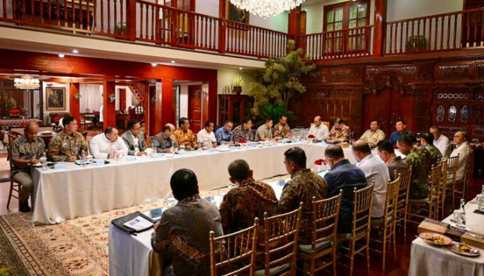 Bahas Program MBG, Presiden Prabowo Tekankan Pentingnya Aspek Kebersihan dan Kesehatan 
