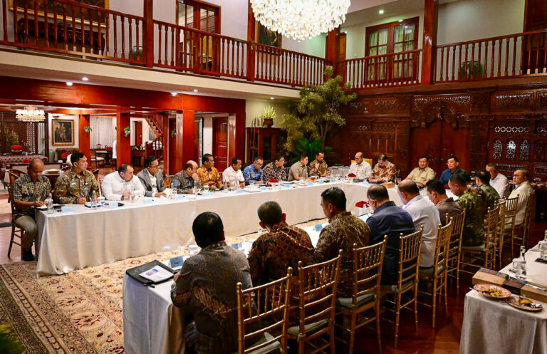 Bahas Program MBG, Presiden Prabowo Tekankan Pentingnya Aspek Kebersihan dan Kesehatan 