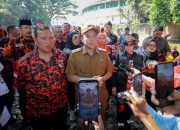 Pemuda Pancasila Bersih-bersih Sungai Cikapundung, Erwin: Wujud Cinta Tanah Air dan Lingkungan
