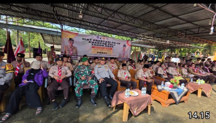 Polsek Talang Ubi Amankan Penutupan Giat Prestasi Pramuka Ke-IV Kwartir Cabang PALI Tahun 2025