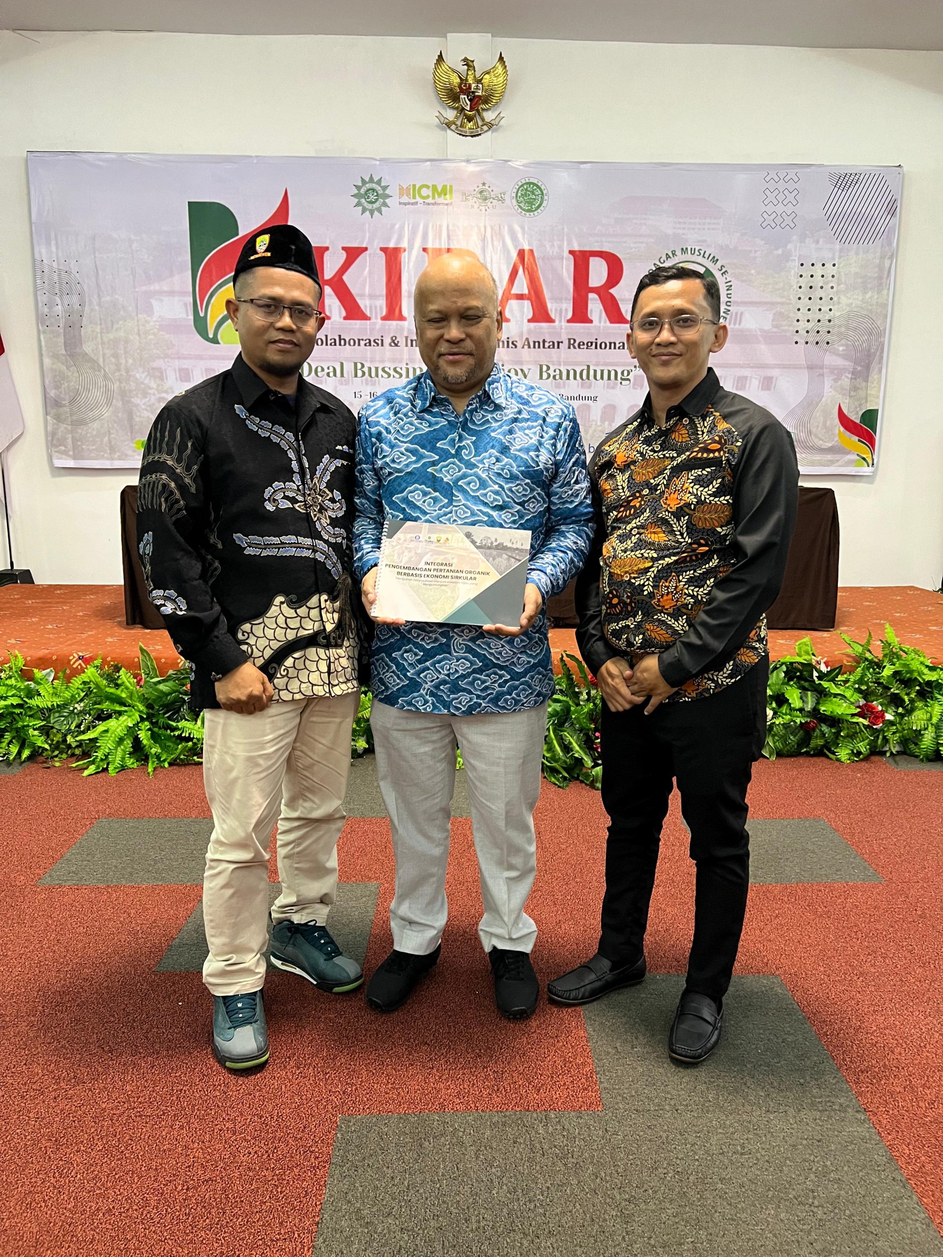 ISMI Gelar “KIBAR: Deal Bisnis in Bandung” — Ratusan Pengusaha Muslim dari Seluruh Indonesia Hadir Bangun Kolaborasi Nasional