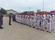 KRI dr.Soeharso – 990 Sandar di Boombaru, Ratusan Warga Antusias