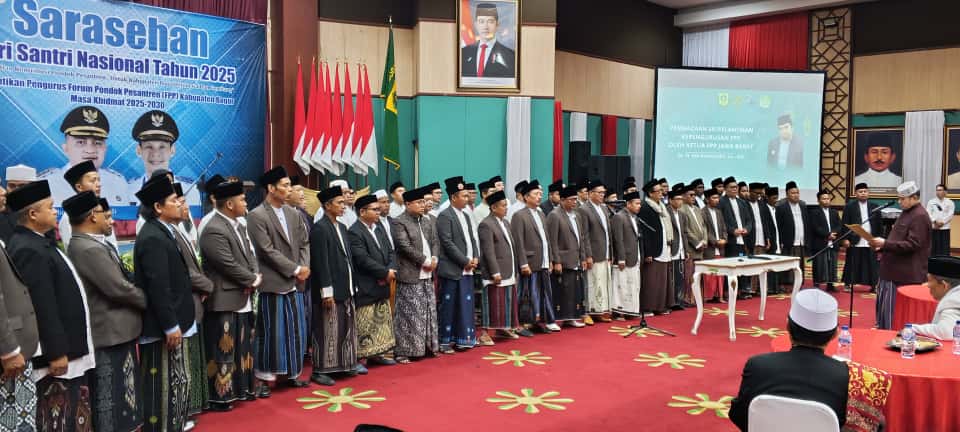 Ketua FPP Jabar Hadiri Upacara Hari Santri Nasional Sekaligus Pelantikan Pengurus Forum Pondok Pesantren Kabupaten Bogor