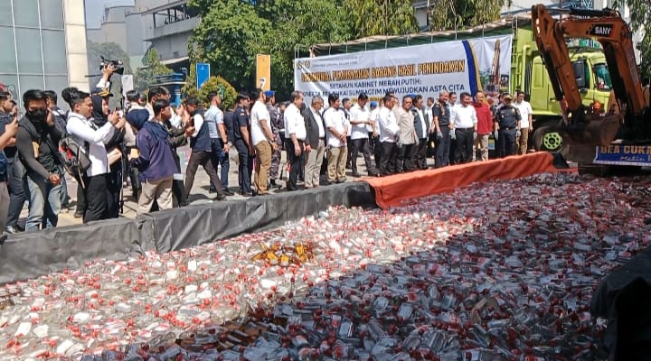 Satu Tahun Pemerintahan Kabinet Merah Putih Bea Cukai Sumbagtim Perkuat Dibidang Kepabeanan dan Cukai