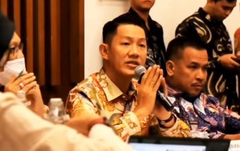 Bupati PALI Asgianto, S.T. Menghadiri Pembahasan Rancangan Peraturan Daerah Tentang Rencana Tata Ruang Wilayah