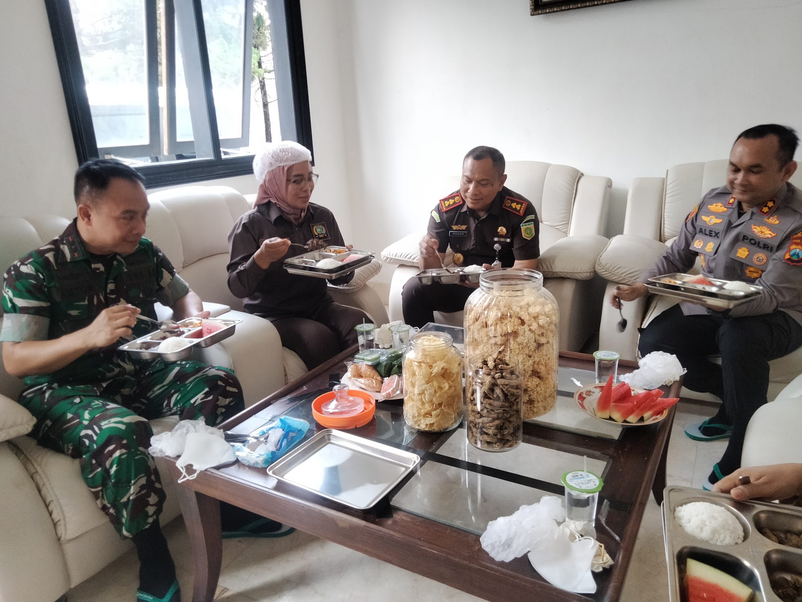 Standar Kelayakan Pemenuhan Gizi untuk oleh MBG di Lumajang 