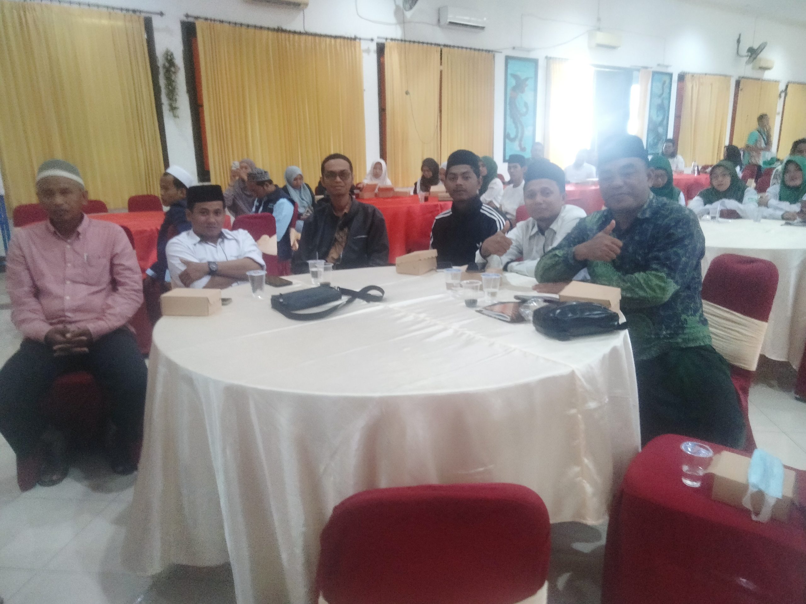 Sosialisasi Peran Pendidikan Pesantren Dalam Membangun Masyarakat Berkarakter 