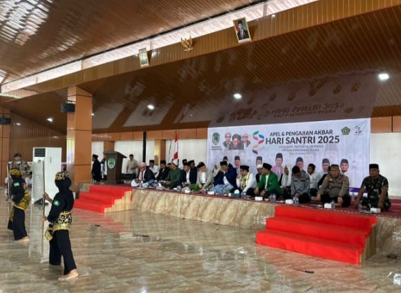 Wakil Bupati PALI Iwan Tuaji, S.H.,Hadiri Peringatan Hari Santri Nasional Wakil Bupati PALI Iwan Tuaji, S.H.,Hadiri Peringatan Hari Santri Nasional