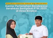 Wujudkan Kepastian Hukum bagi Masyarakat, Kantor Pertanahan Bondowoso Serahkan Sertipikat PTSL 2025 di Desa Binakal