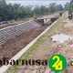 Jalan Akses Pertanian Desa Sumbon Kroya Rusak Parah Akibat Proyek Senderan Sungai Cipanas