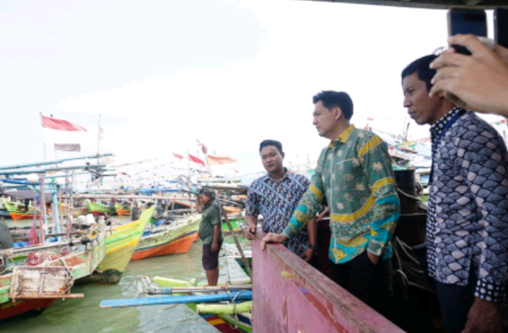 Pemkab Indramayu Lindungi 2.500 Nelayan Kecil Dengan Asuransi, Perlindungan Nyata bagi Pejuang Laut