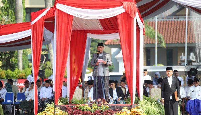 Peringati Hari Santri Nasional 2025, Wabup Bekasi Ajak Santri Rawat Tradisi dan Terus Berinovasi 
