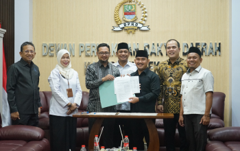 Raperda Perubahan APBD 2025 Kabupaten Bekasi, Bupati dan DPRD Tandatangani Kesepakatan Bersama Hasil Evaluasi Gubernur Jawa Barat