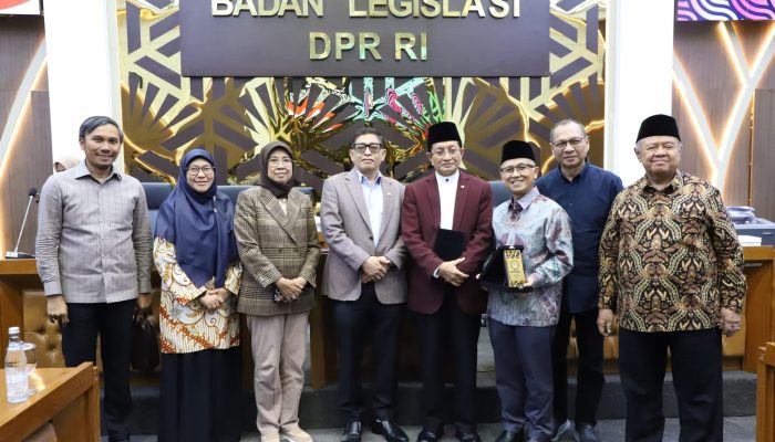 Menag Tekankan Keadilan pada Revisi UU Guru dan Dosen Tenaga Pendidik Kemenag