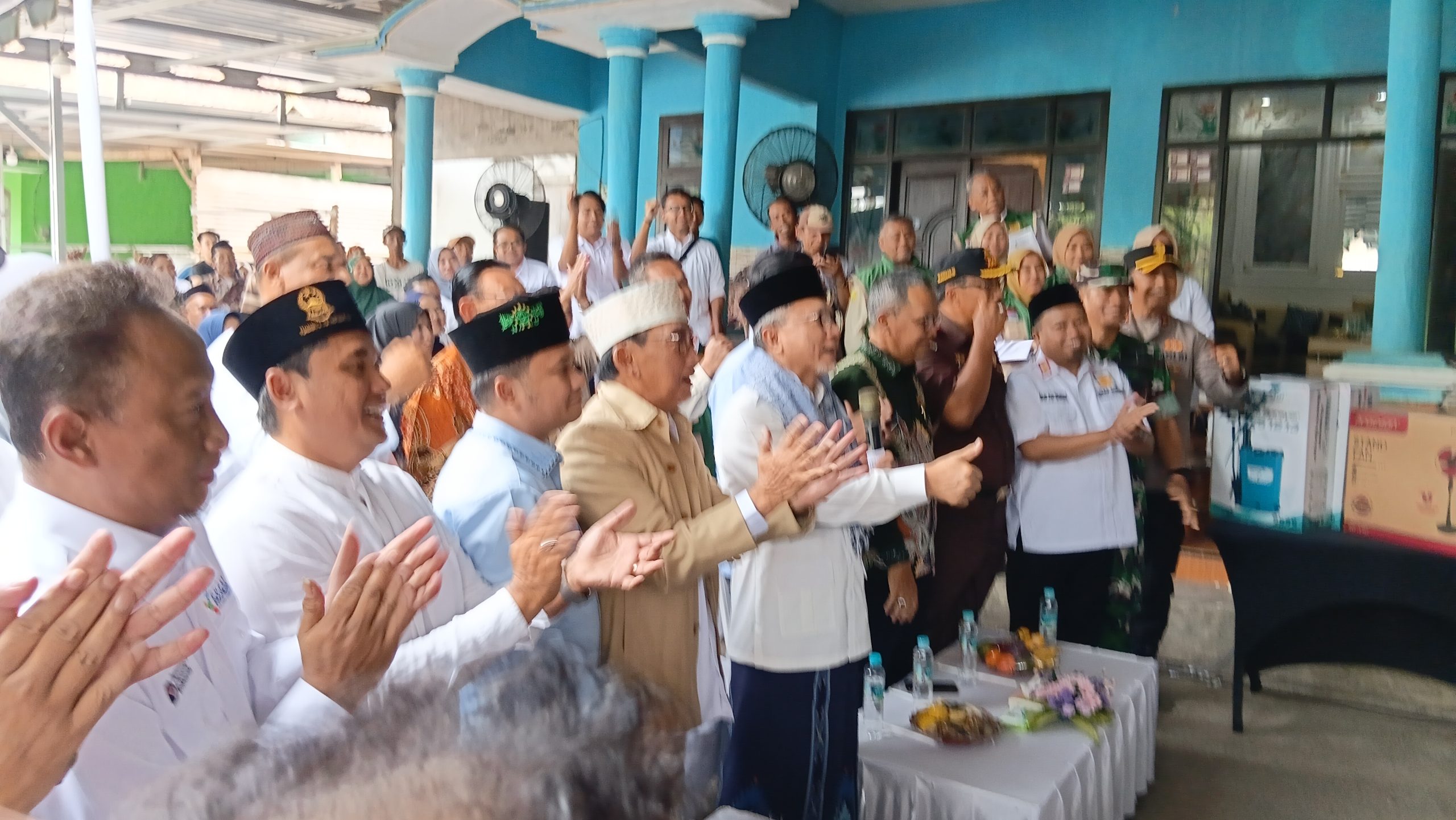Menteri Koordinator Bidang Pangan Zulkifli Hasan Kunjungi Petani di Bondowoso, Bahas Harga Pupuk Bersubsidi