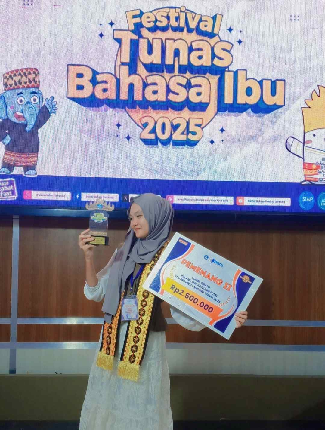 Putri Wartawan Di TUBA Sukses Raih Juara 2 Lomba Pidato FIBI Tingkat Provinsi Lampung