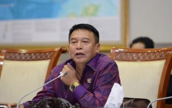 TB Hasanuddin Soroti Isu Bandara Siluman Morowali, Tekankan Pemerintah Usut Seluruh Pejabat Terlibat