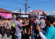 Demo “Gerakan Tapteng Baru untuk Perubahan” Ricuh, Orator Teriakkan Seruan Lempar Mobil di Depan Rumah Mantan Bupati