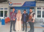 Diskriminasi, Guru Honorer SMA Negeri 9 Palembang Bersama Kuasa Hukumnya Datangi Ombudsman