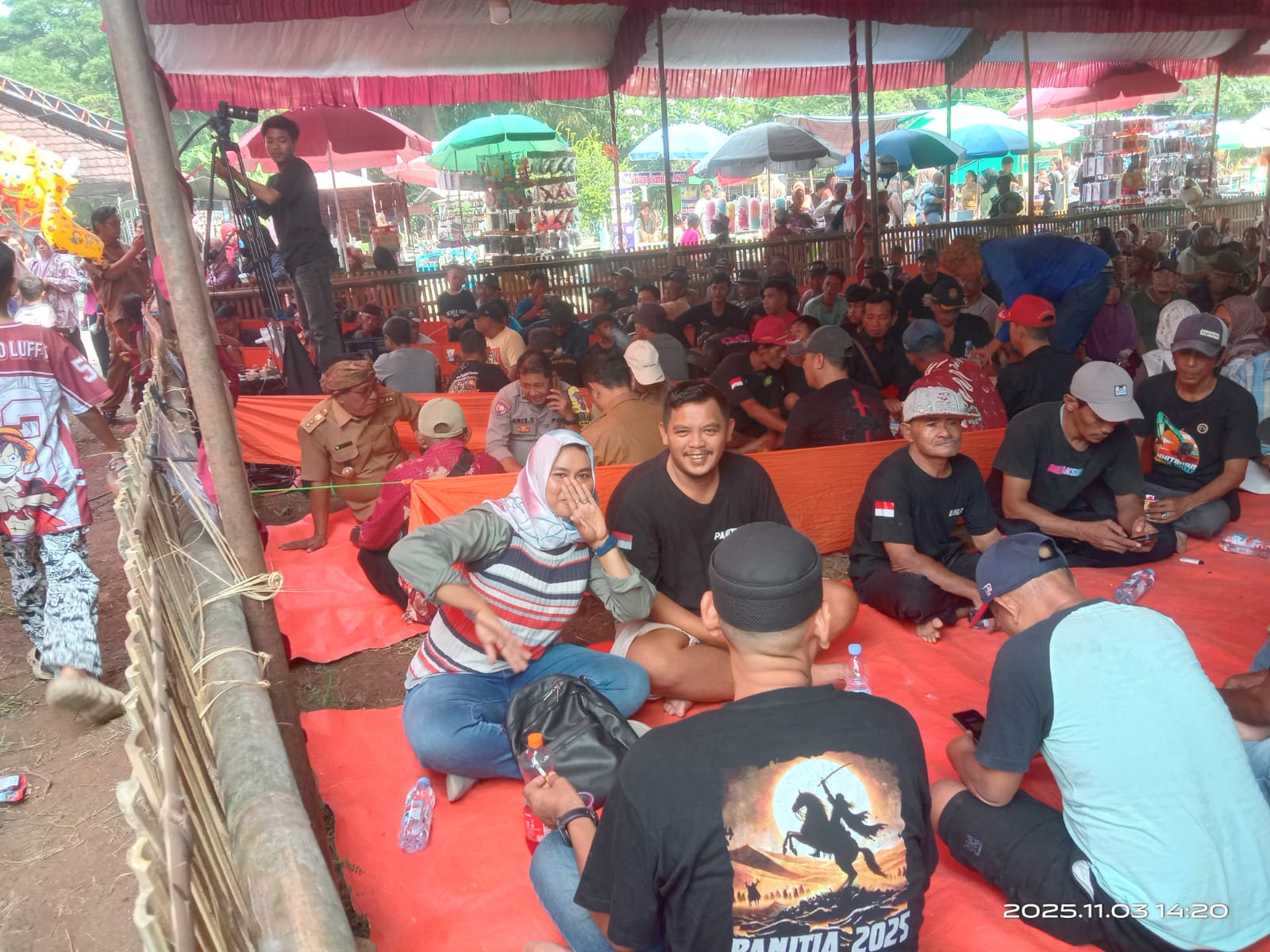 Tradisi Unjungan Pecantilan 2025, Ratusan Tumpeng dan Miniatur Rumah Warnai Unjungan di Buyut Waru