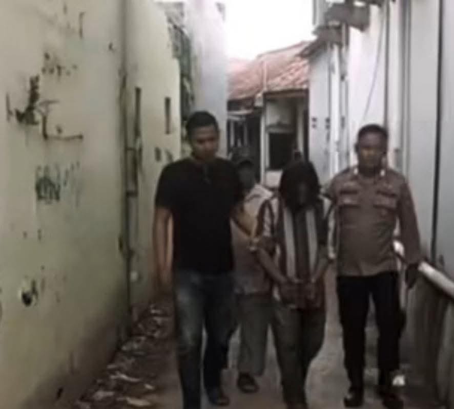 Polisi Ringkus Pelaku Penyerangan Brutal Karyawan Minimarket di Terisi Indramayu