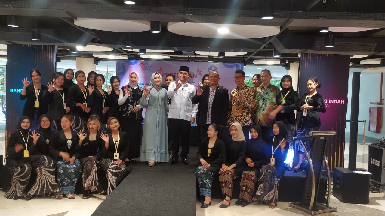 Gelar Karya Peresmian PKW Bidang Bridal MUA&Salon: Yaya Sutarya Sampaikan Pesannya