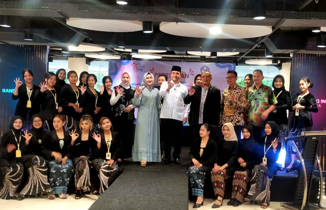 LKP Karya Jelita Resmikan Program Pendidikan Kecakapan Wirausaha Bidang Bridal Make Up dan Salon