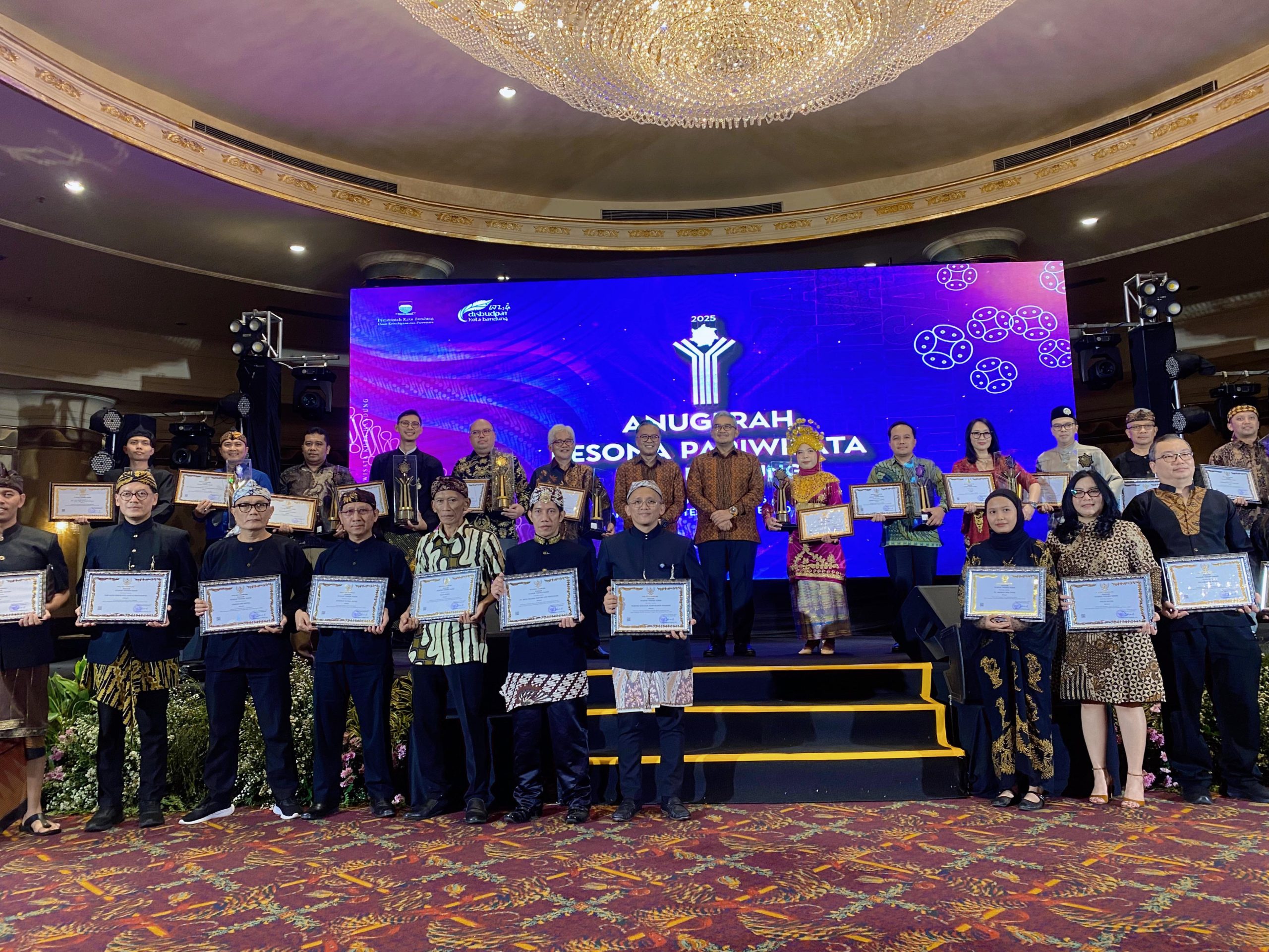 Warung Bakakak Sampurasun Nusasari Jadi Nominator Anugerah Pesona Pariwisata Bandung 2025