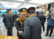 Kapolda Sumut Irjen Pol Whisnu Hermawan Terima Tanda Kehormatan Bintang Bhayangkara Pratama dari Kapolri