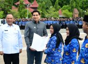 Bupati Indramayu Serahkan SK Pengangkatan kepada 4.733 Tenaga PPPK Paruh Waktu