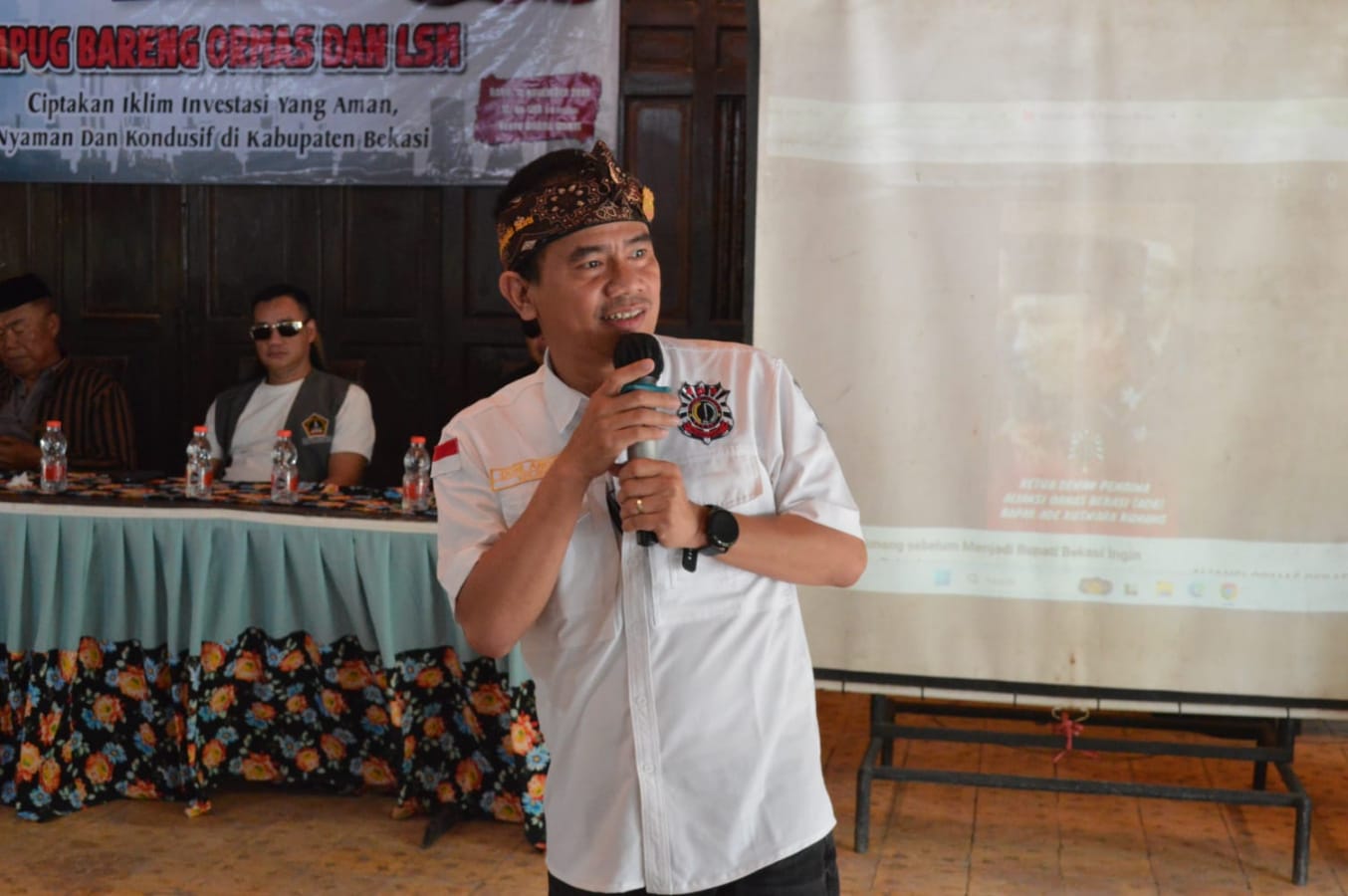 Rempug Bareng Ormas dan LSM Sepakat Jaga Kabupaten Bekasi Ciptakan Kondusifitas Iklim Investasi Aman Rempug Bareng Ormas dan LSM Sepakat Jaga Kabupaten Bekasi Ciptakan Kondusifitas Iklim Investasi Aman