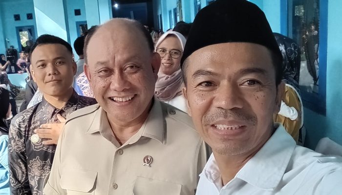 Indonesia “Jangan Buang Sampah di Sini !!”, Luar Negeri “Buanglah Sampah di Sini !!”